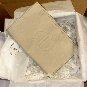 Dior Beauty Pouch Tan new